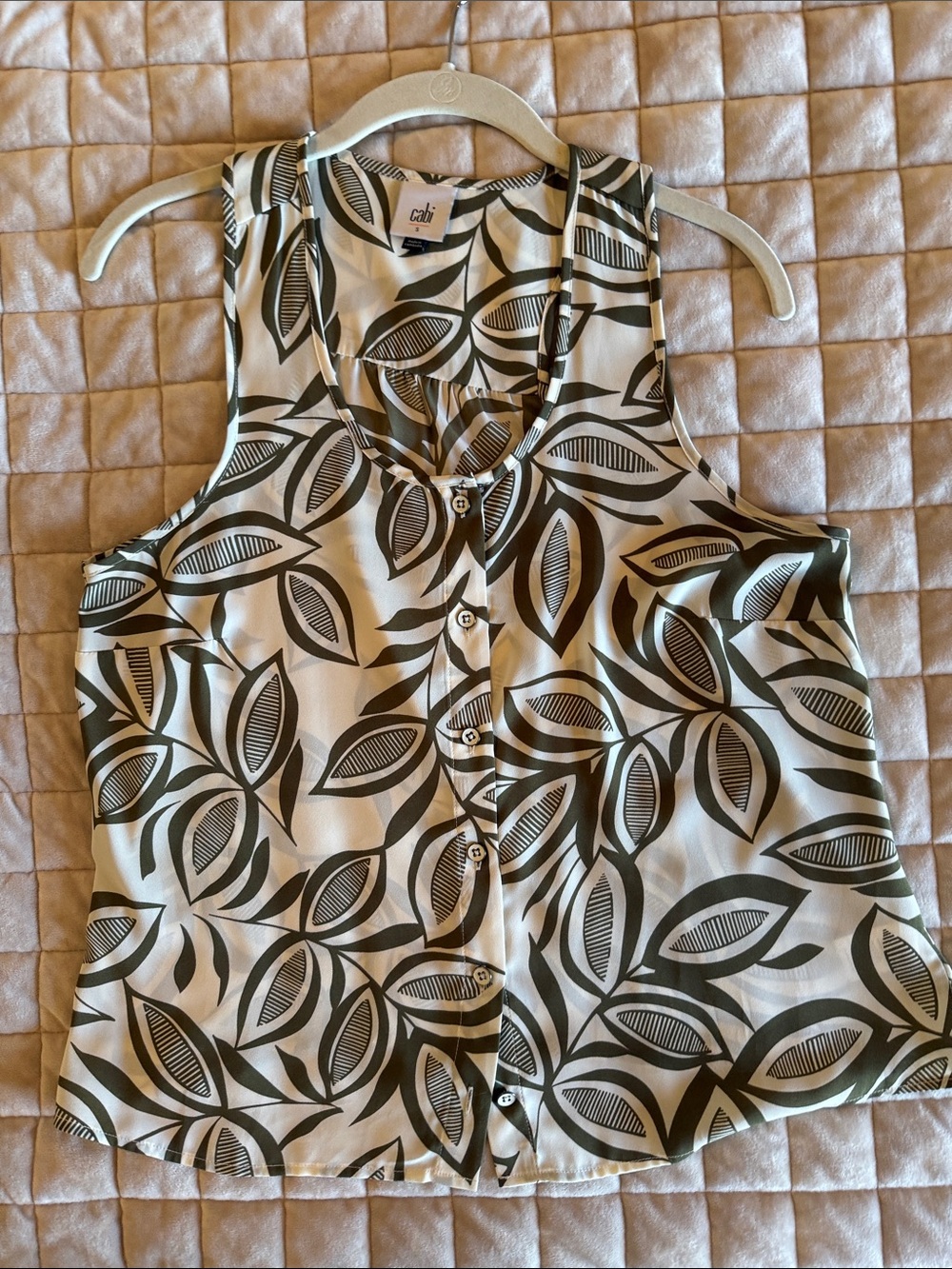 CAbi Black & White Leaf-Print Sleeveless Button Front Tank
